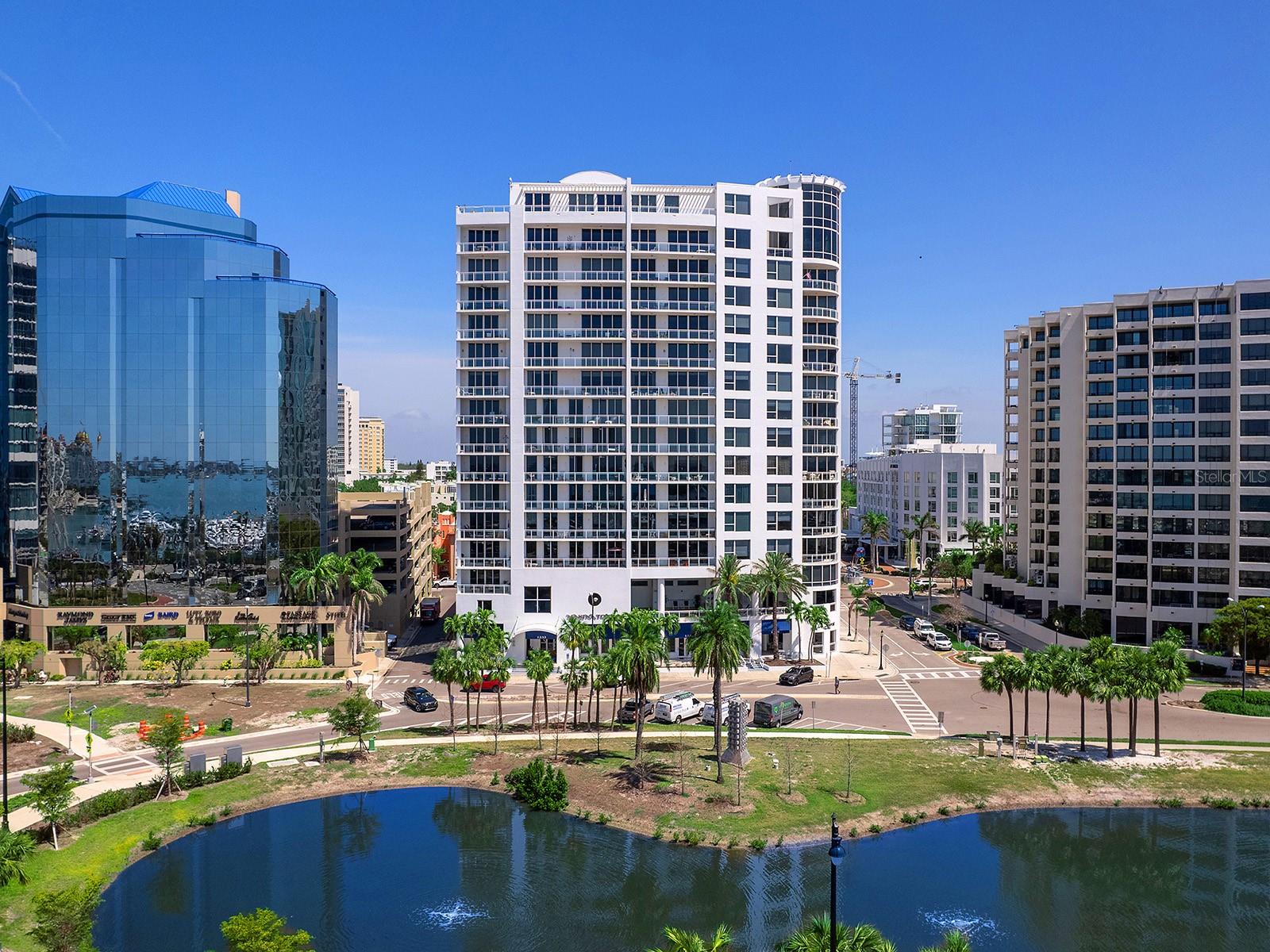 MARINA TOWER - Residential