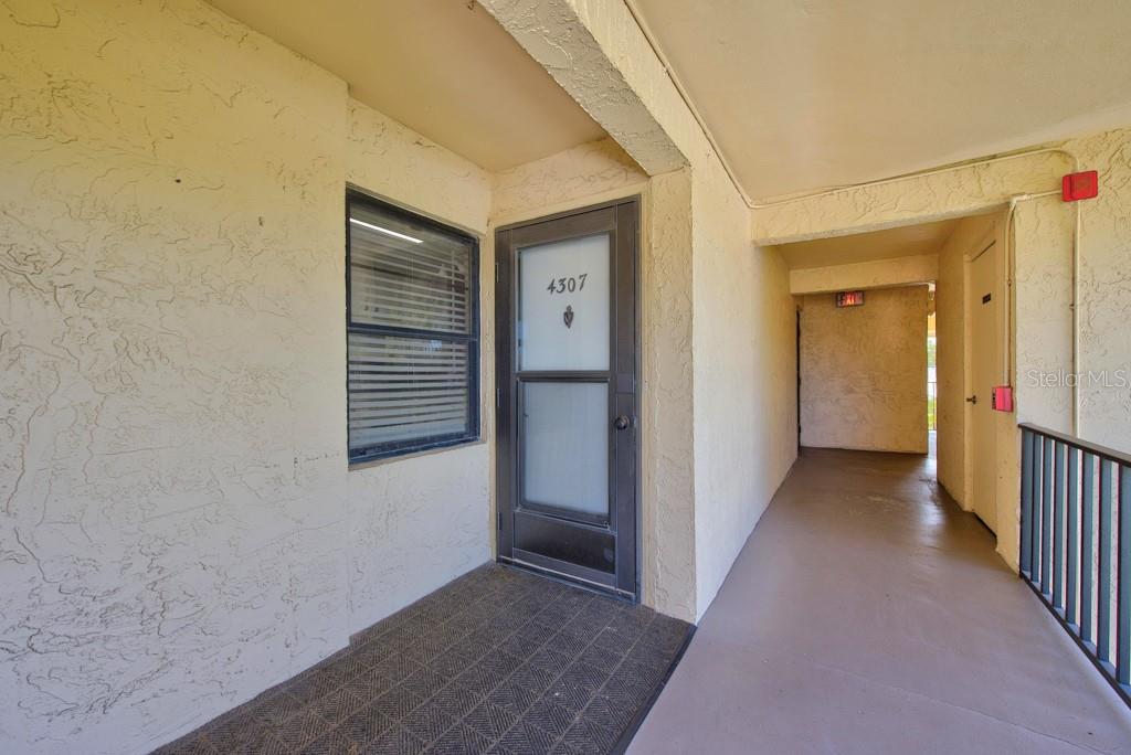 VILLAS DE GOLF CONDO - Residential