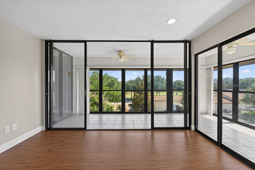 VILLAS DE GOLF CONDO - Residential