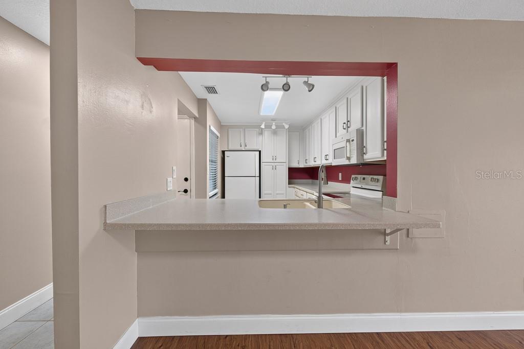 VILLAS DE GOLF CONDO - Residential