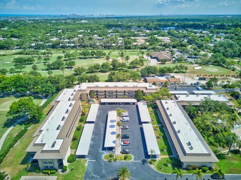 VILLAS DE GOLF CONDO - Residential