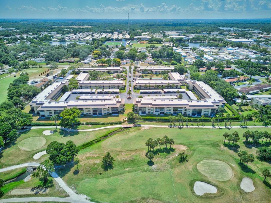 VILLAS DE GOLF CONDO - Residential