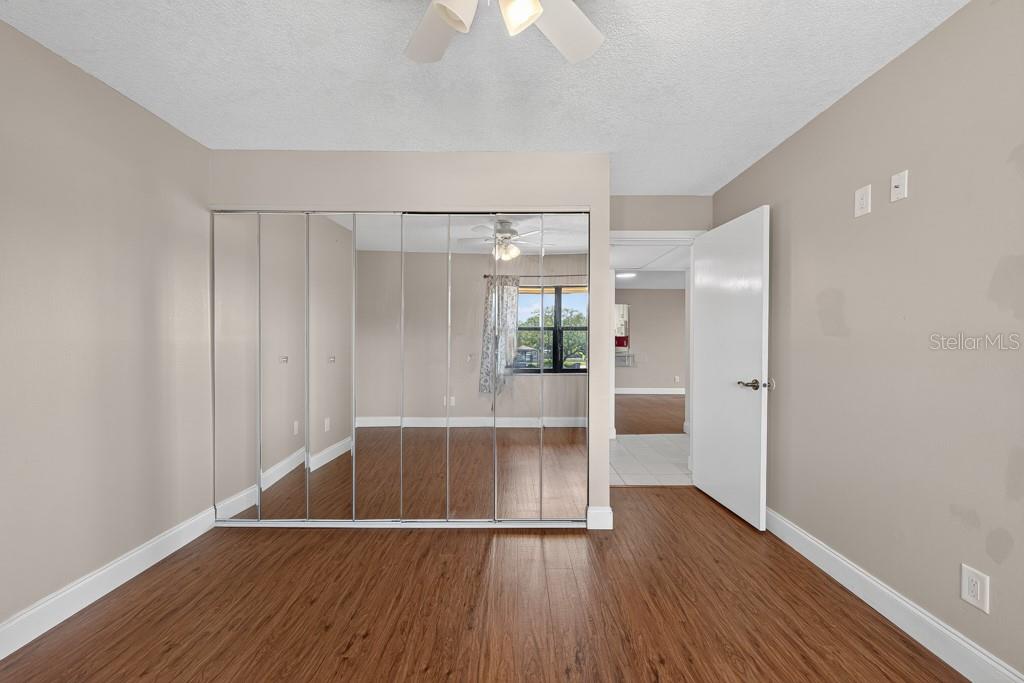 VILLAS DE GOLF CONDO - Residential