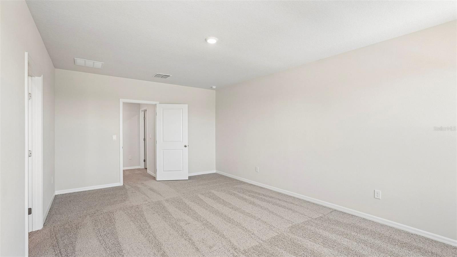 STAR FARMS AT LAKEWOOD RANCH - Residential