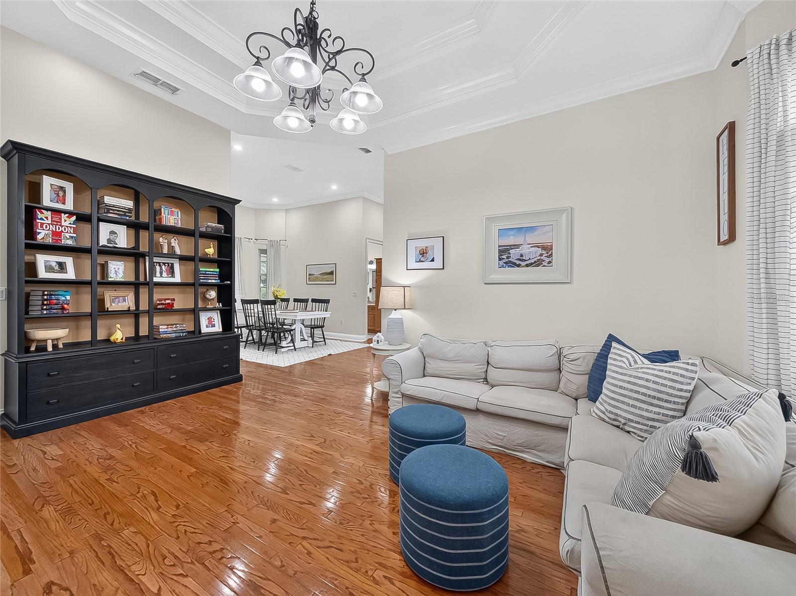 CEDAR COVE - Residential