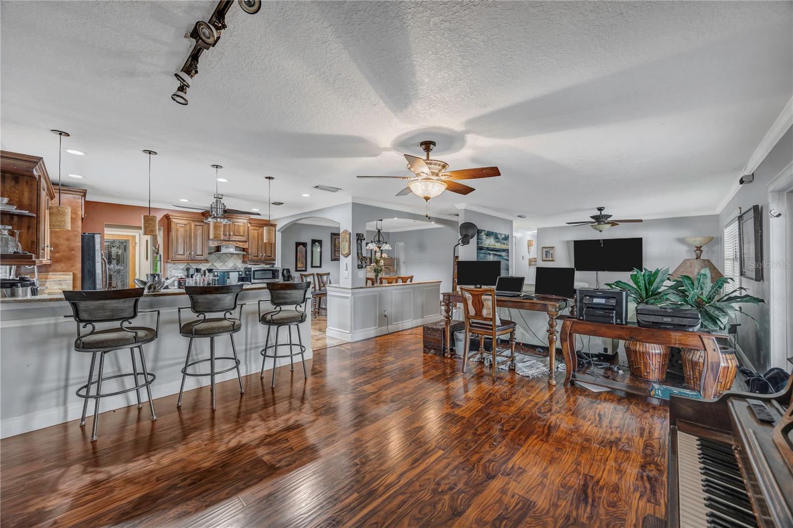 COUNTRY PLACE WEST UNIT III - Residential