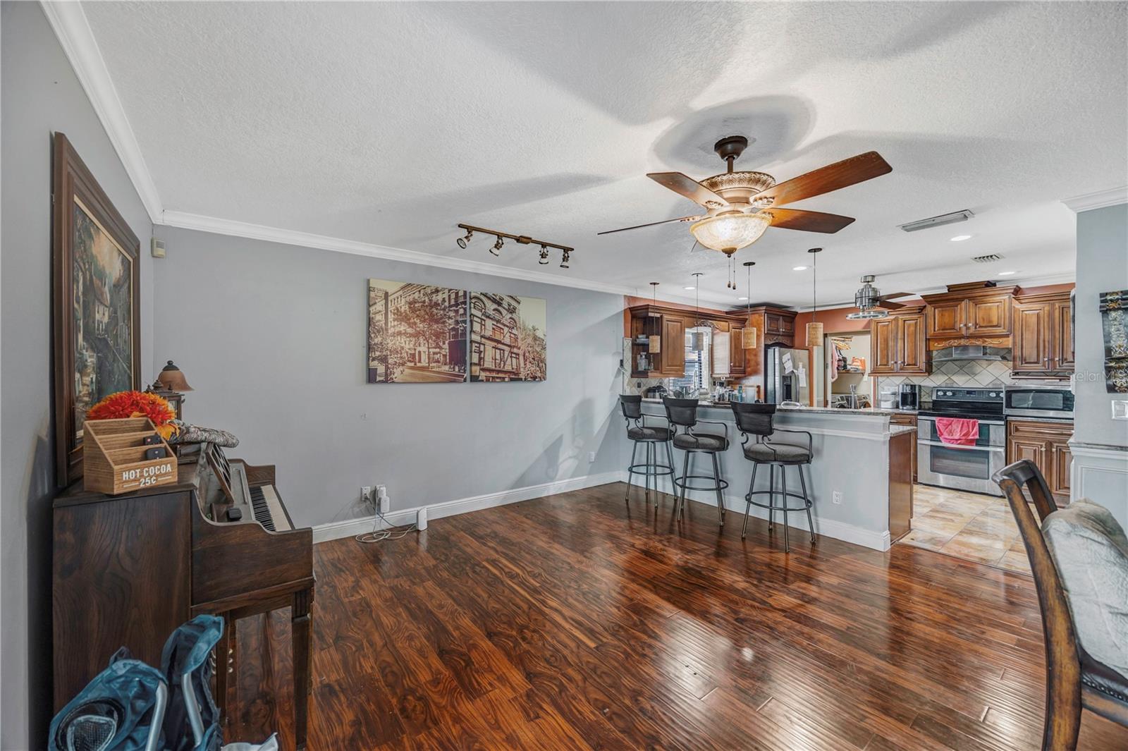 COUNTRY PLACE WEST UNIT III - Residential