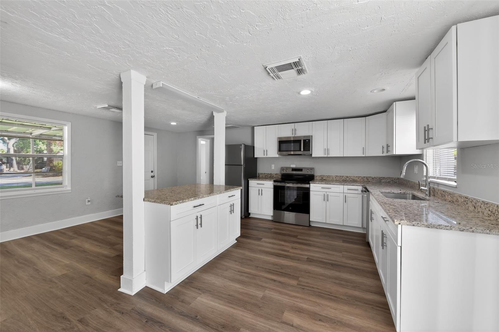 ARMSTRONG ACRES SURV LT 1 R - Residential