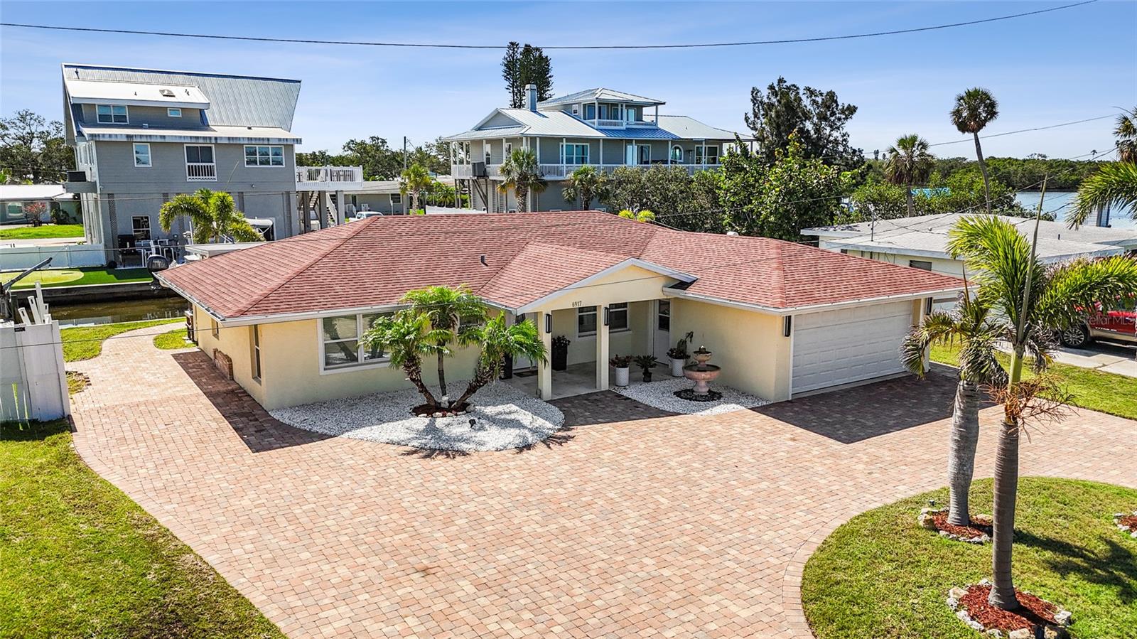BAY VIEW SHORES - Residential