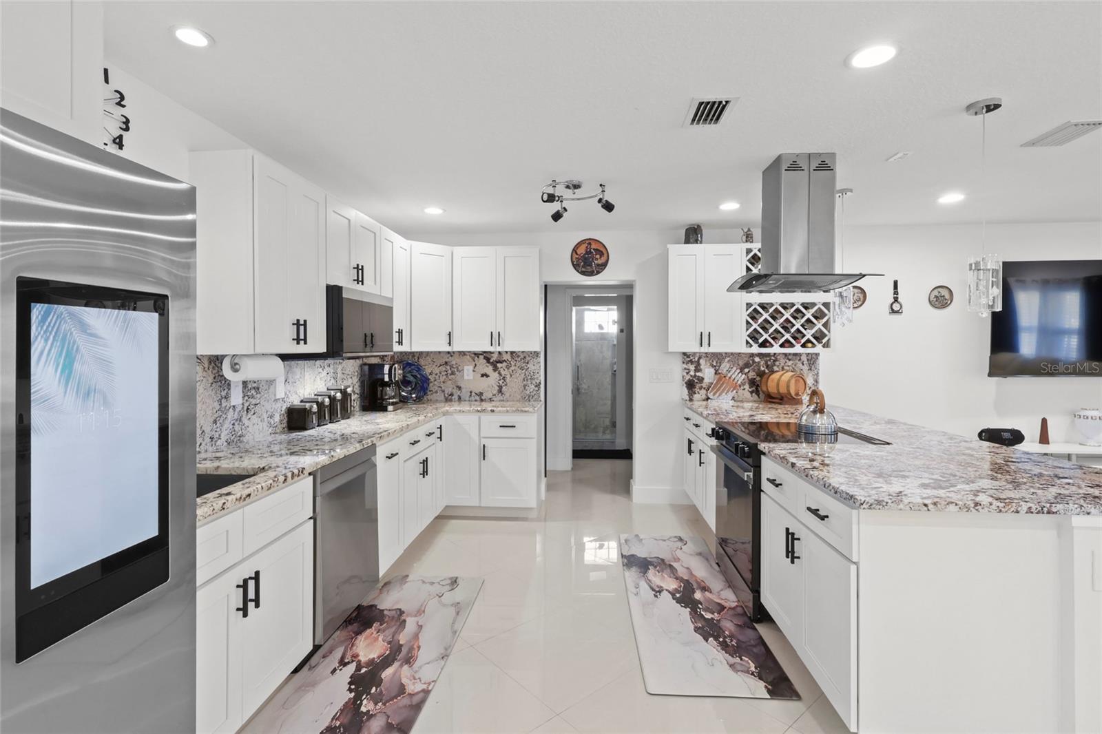 BAY VIEW SHORES - Residential