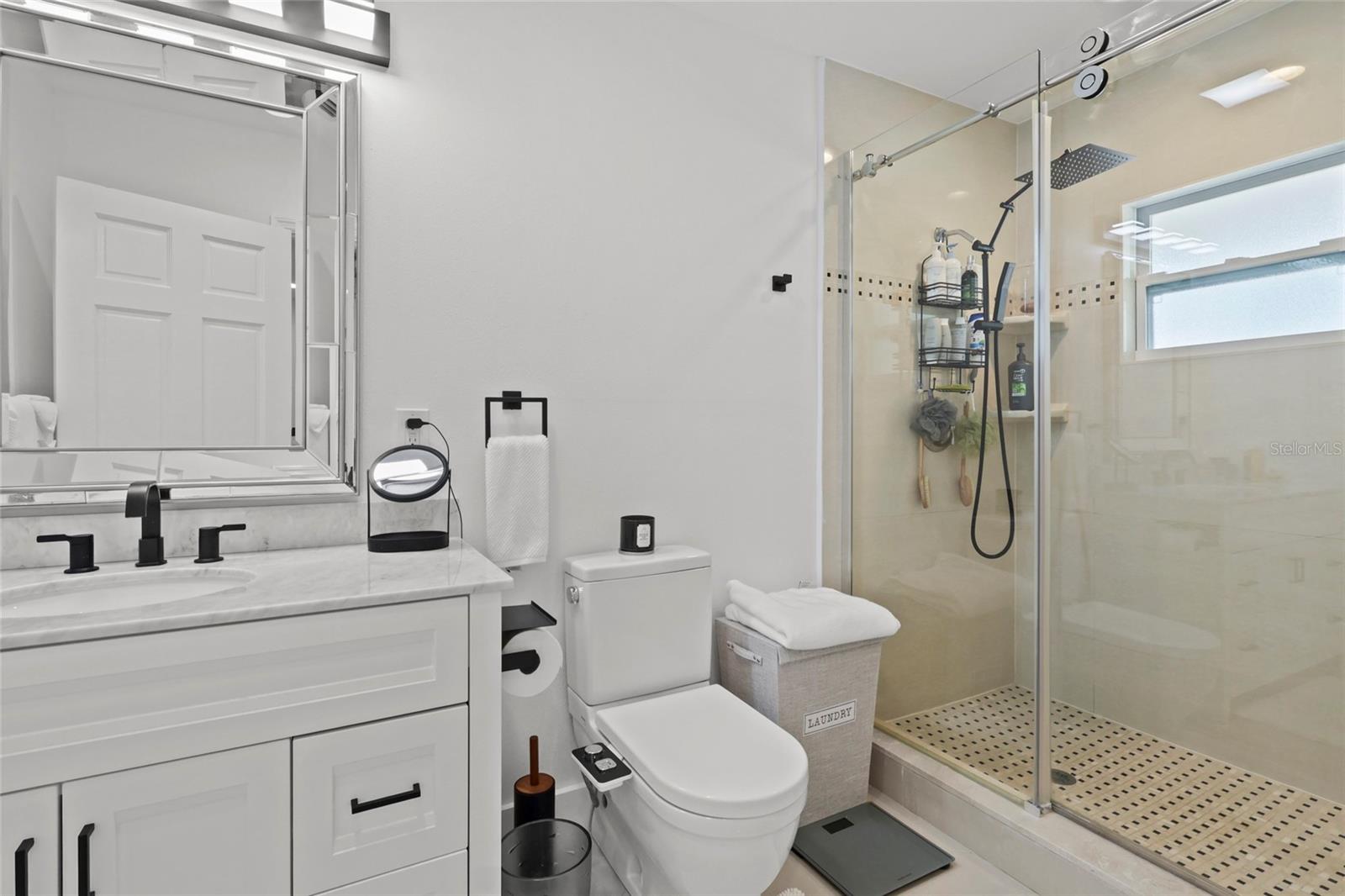 BAY VIEW SHORES - Residential