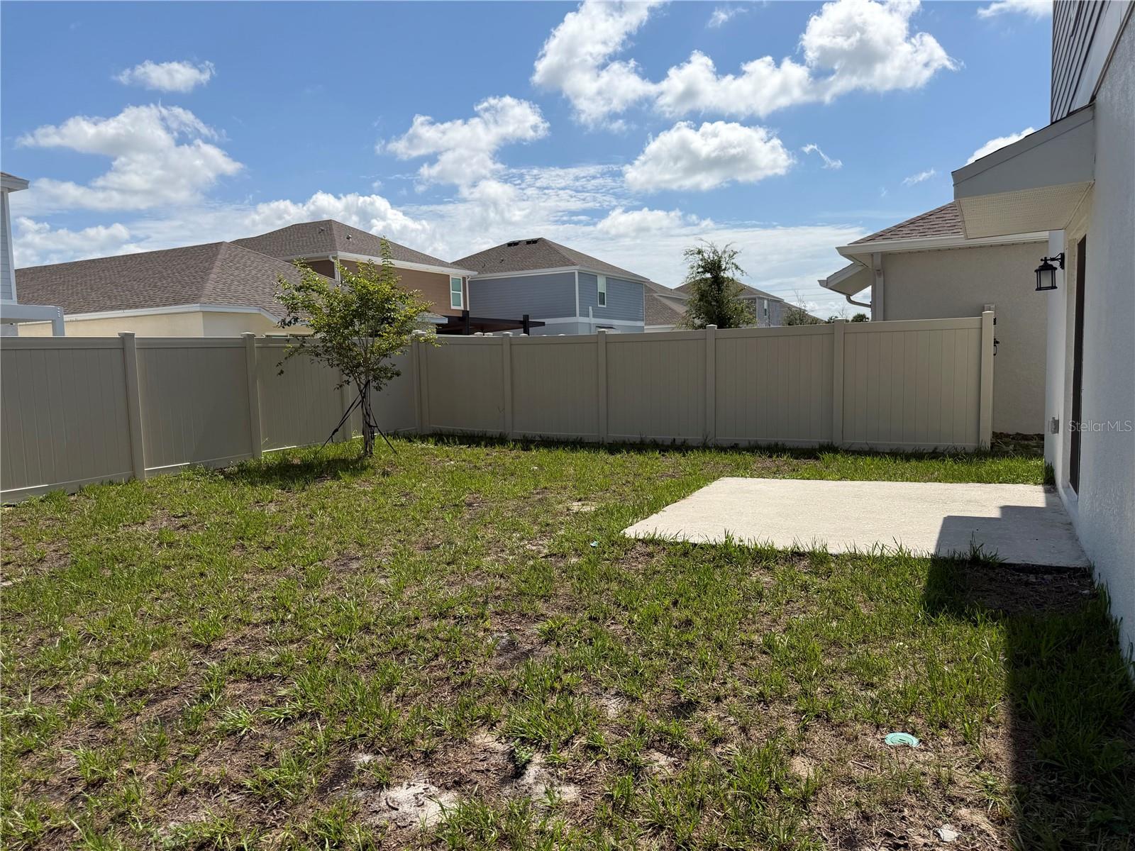 CASCADES - Residential Lease