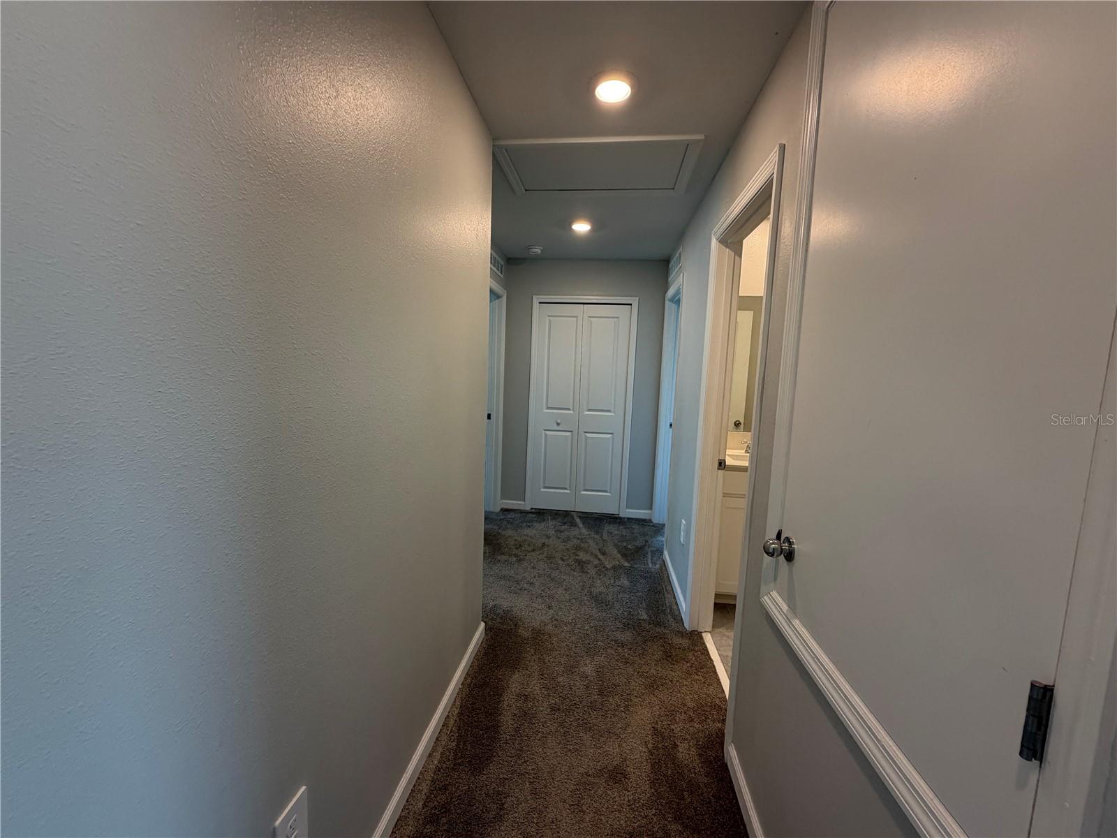 CASCADES - Residential Lease