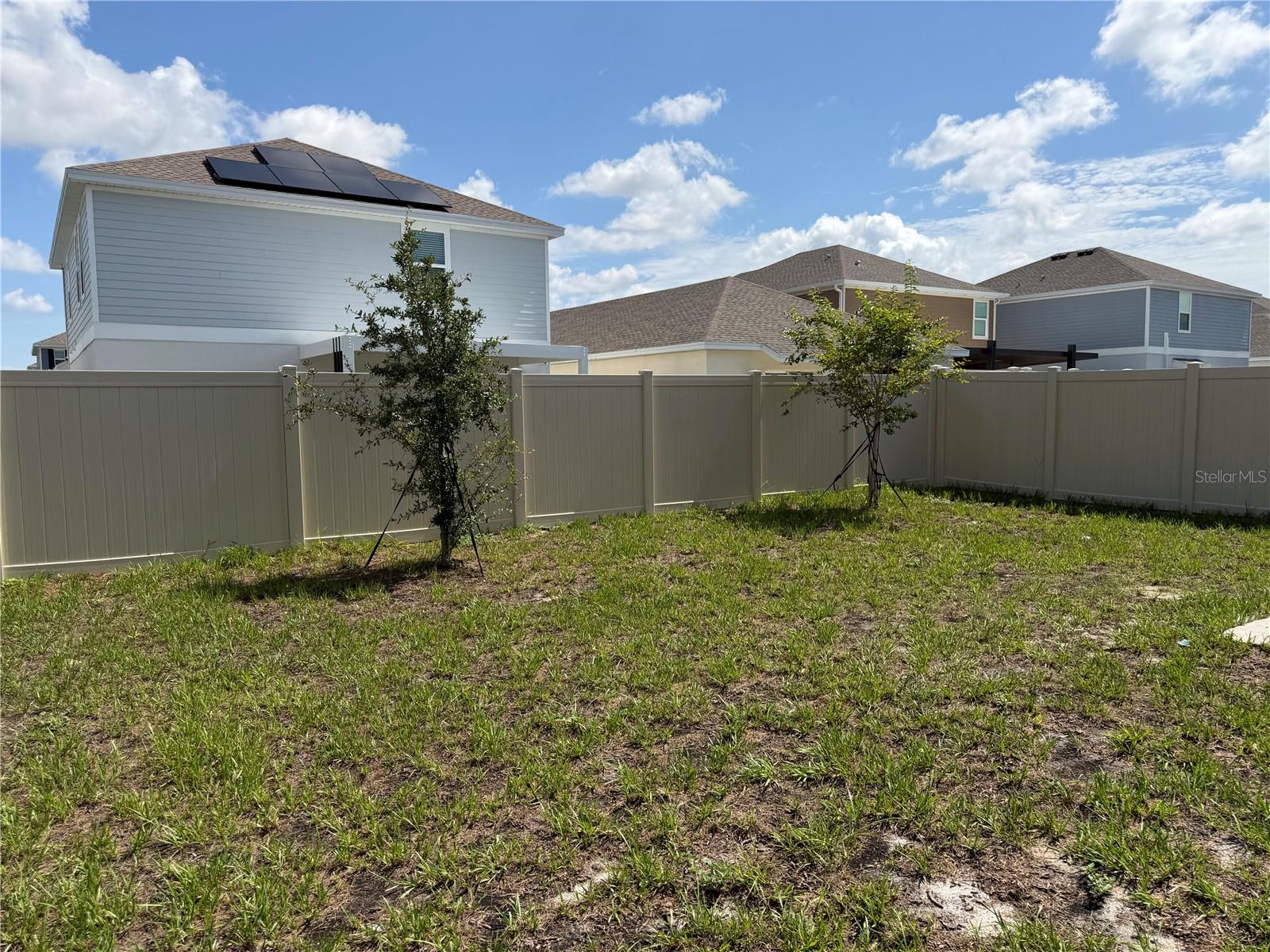 CASCADES - Residential Lease