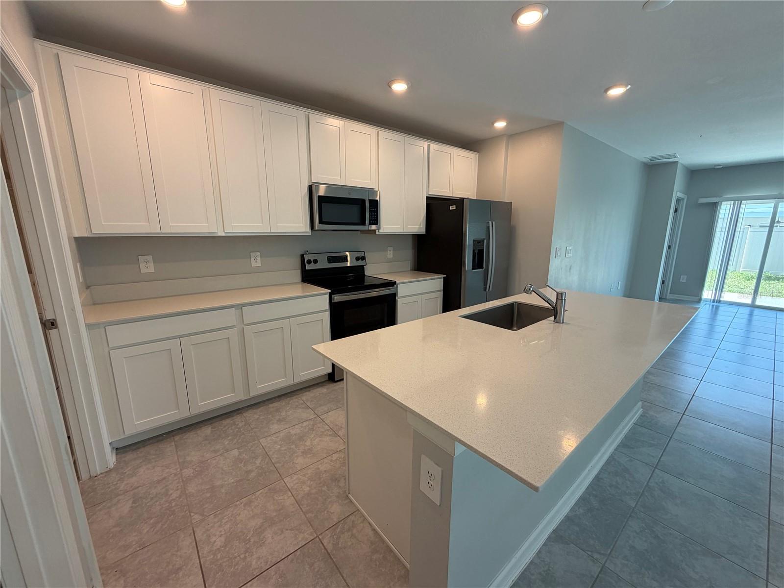 CASCADES - Residential Lease