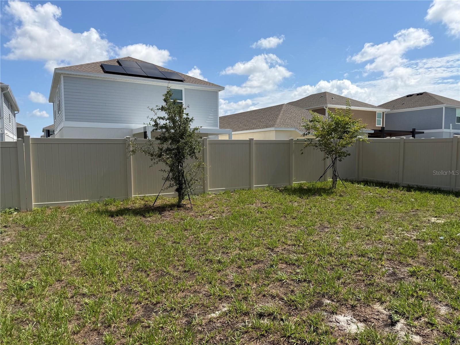 CASCADES - Residential Lease