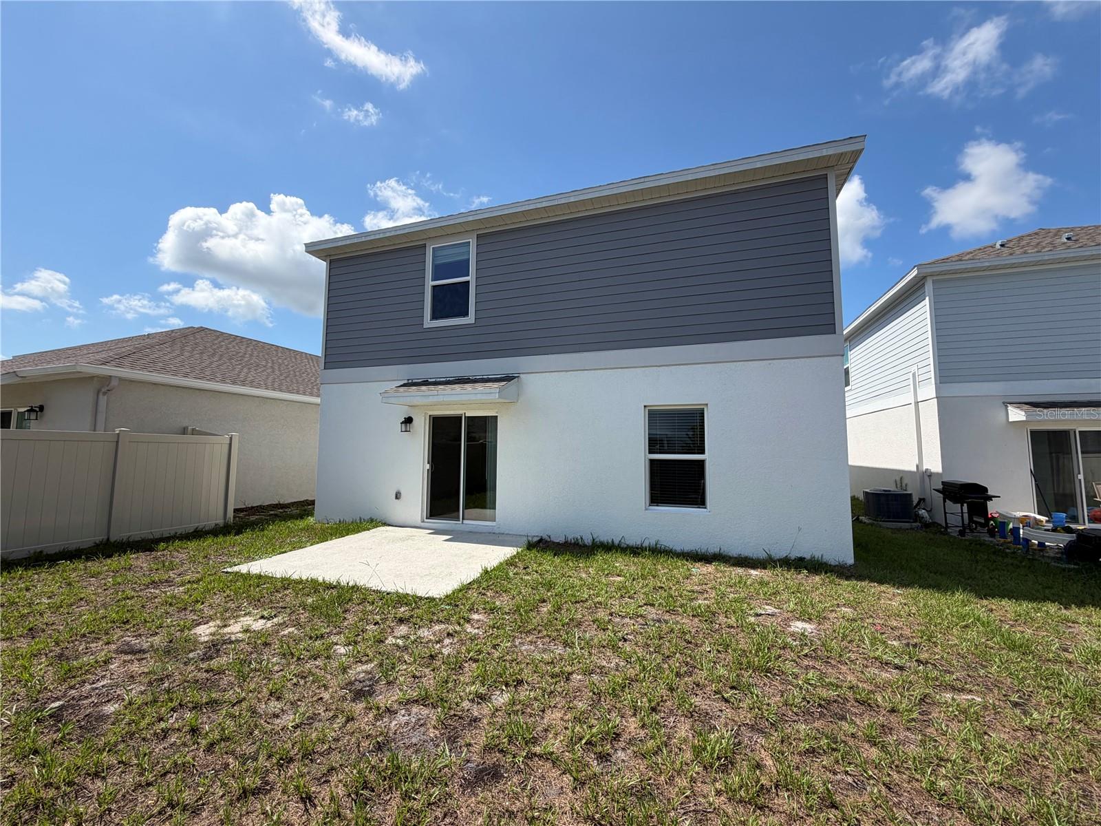 CASCADES - Residential Lease