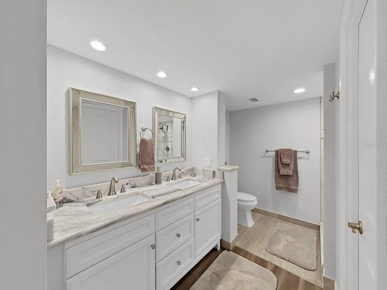 COVE CAY 26-20 VILLAGE II - Residential Lease
