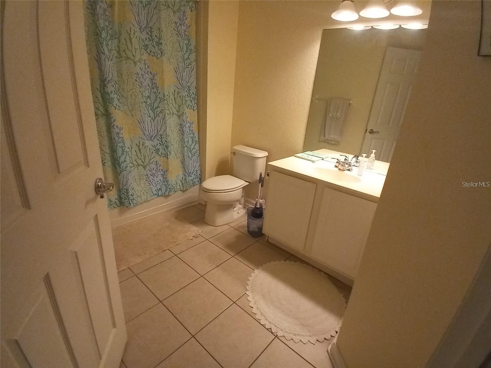 REGENCY OAKS UNIT ONE - Residential Lease