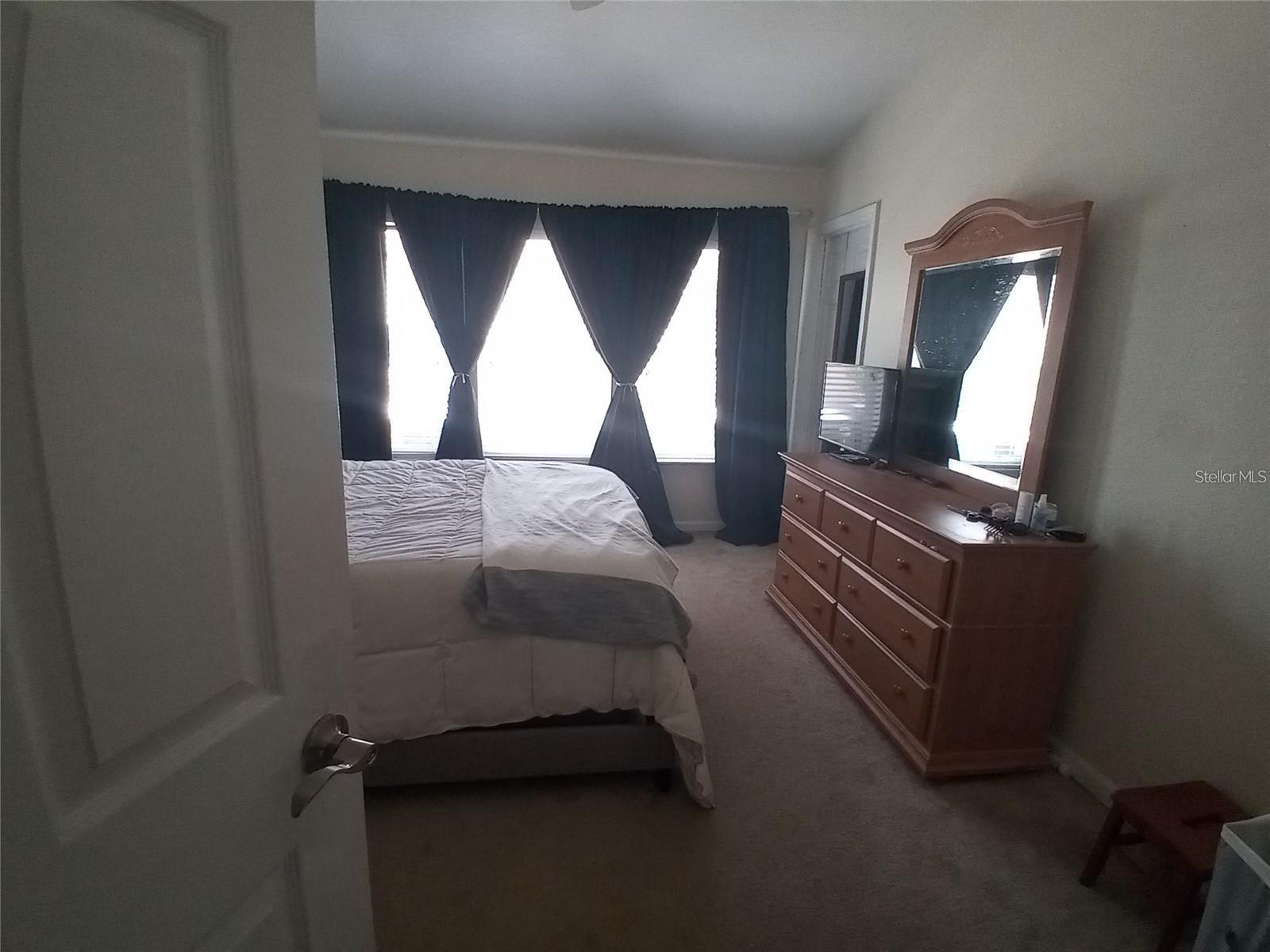 REGENCY OAKS UNIT ONE - Residential Lease