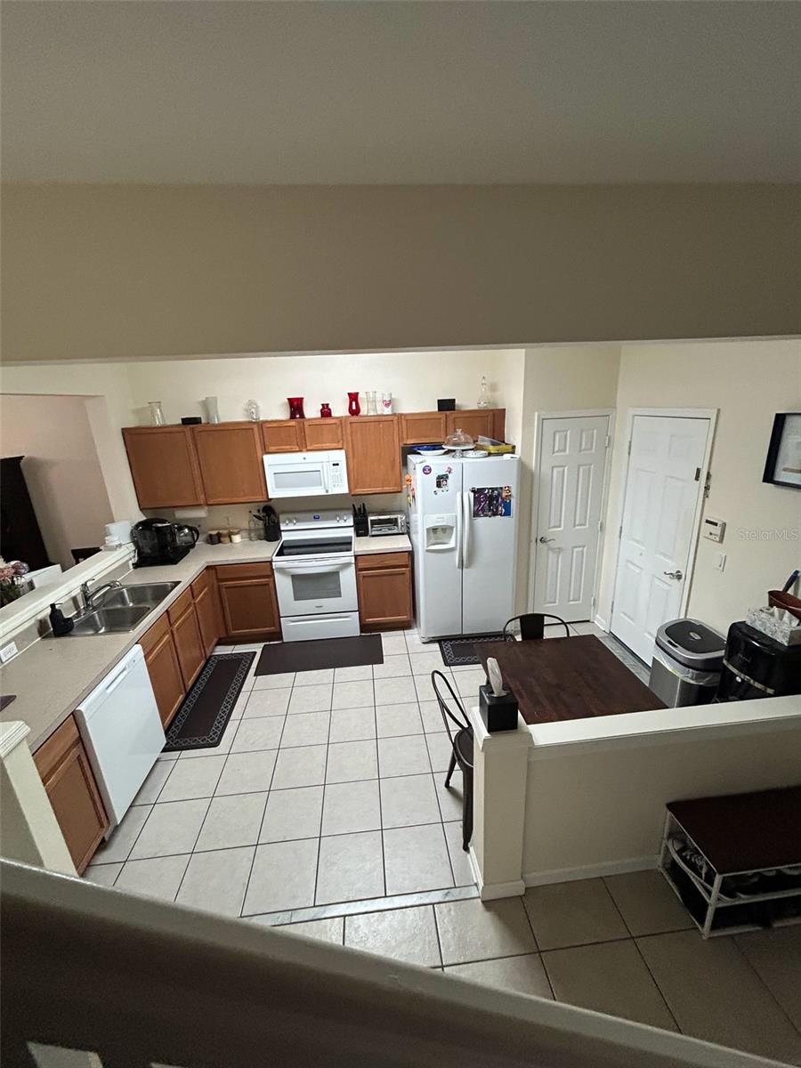 REGENCY OAKS UNIT ONE - Residential Lease
