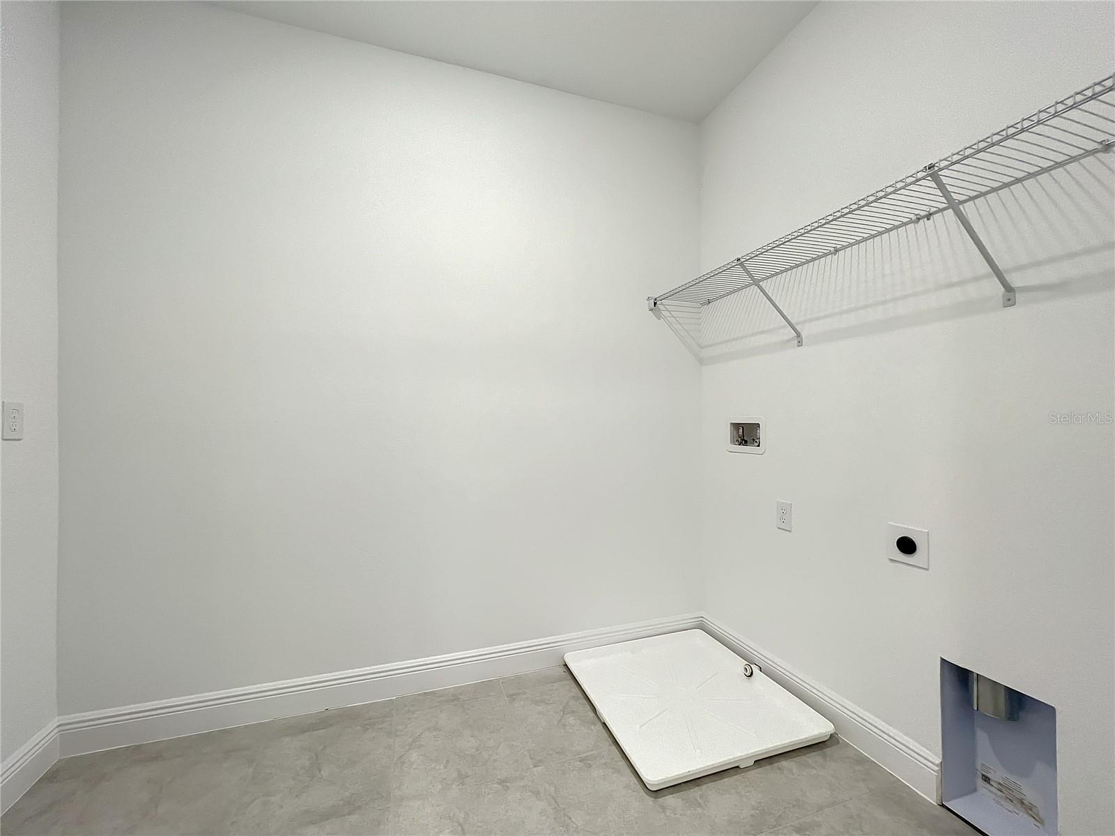 HARTWOOD LNDG - Residential Lease