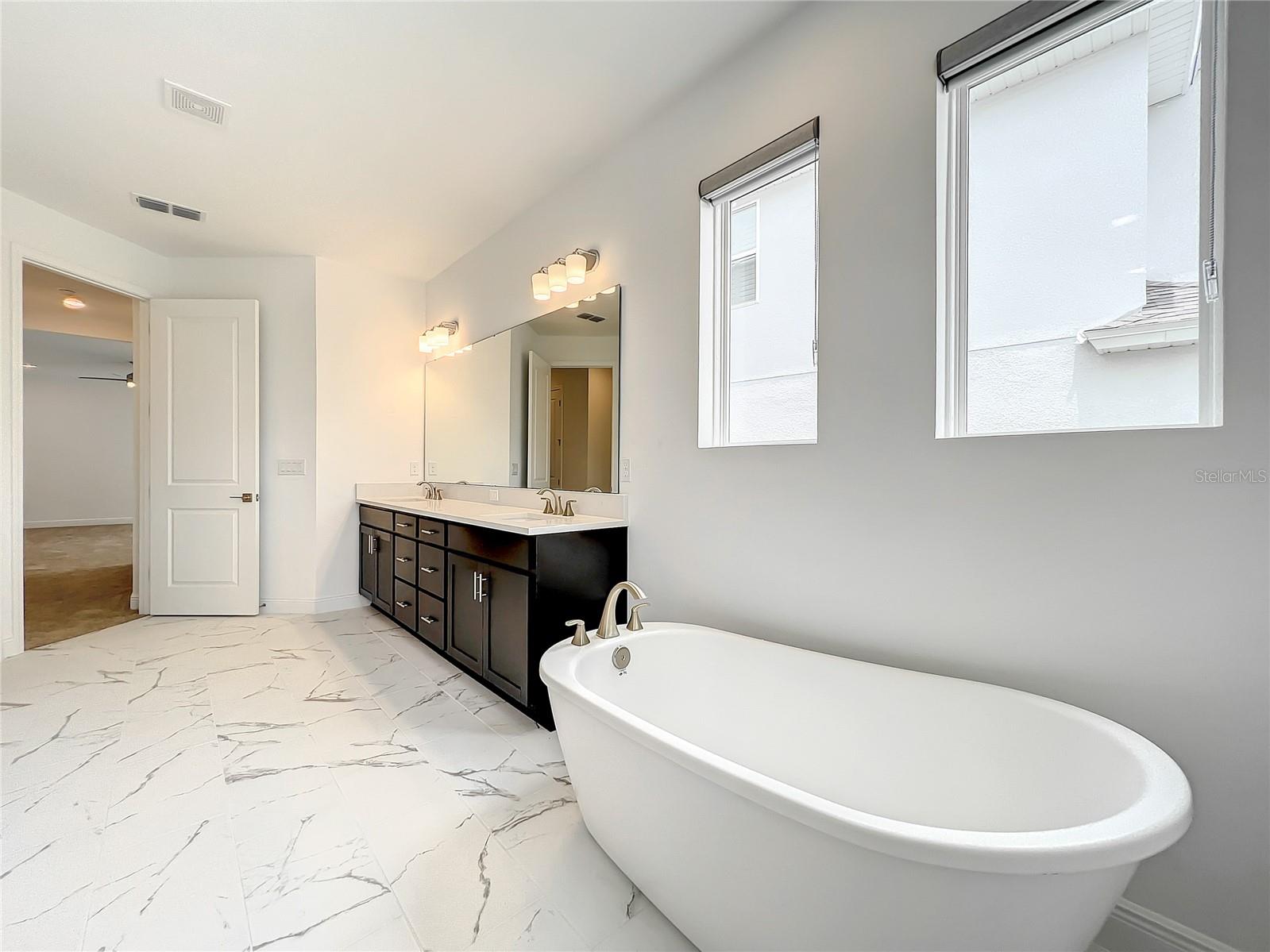 HARTWOOD LNDG - Residential Lease
