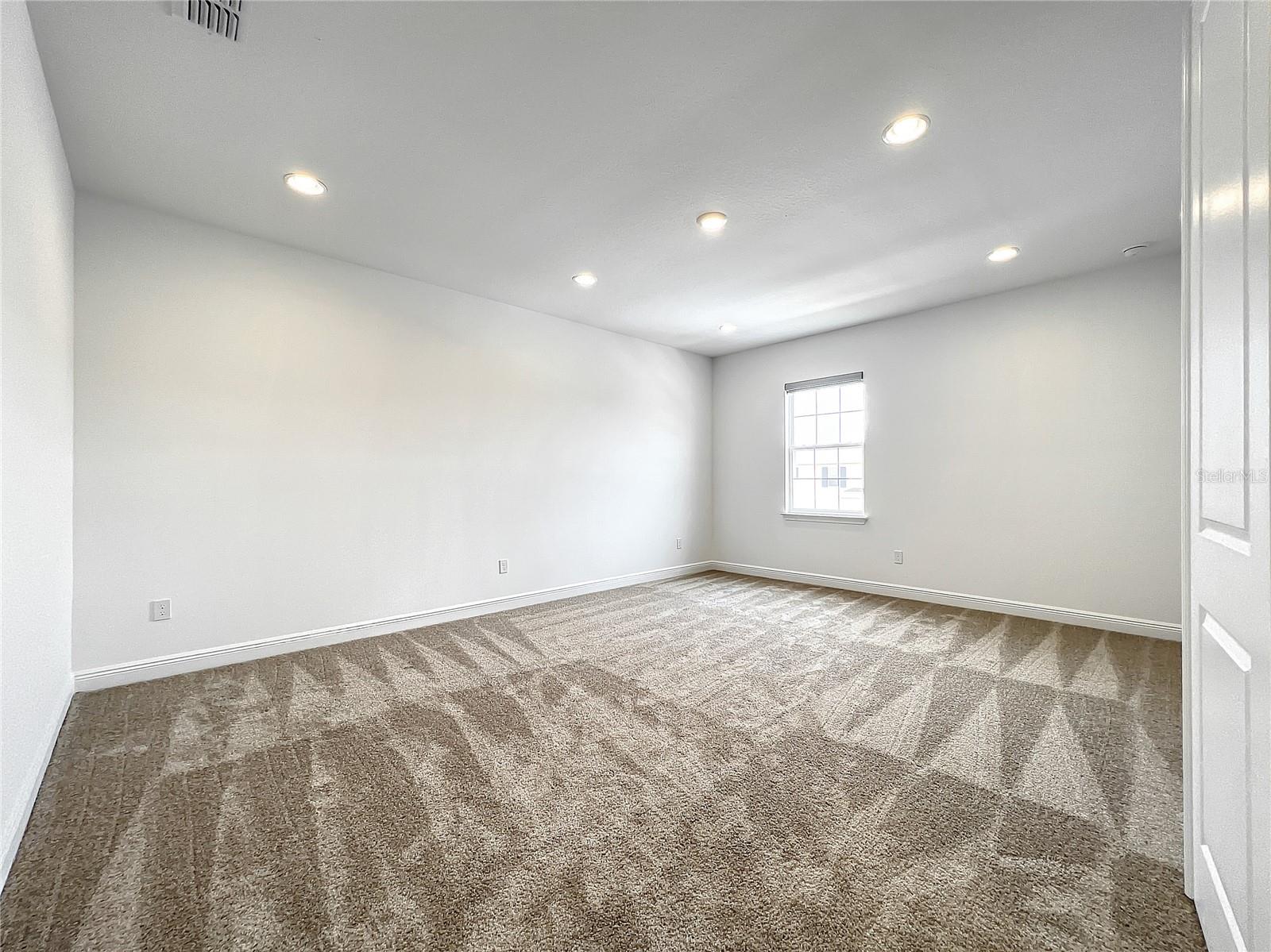 HARTWOOD LNDG - Residential Lease