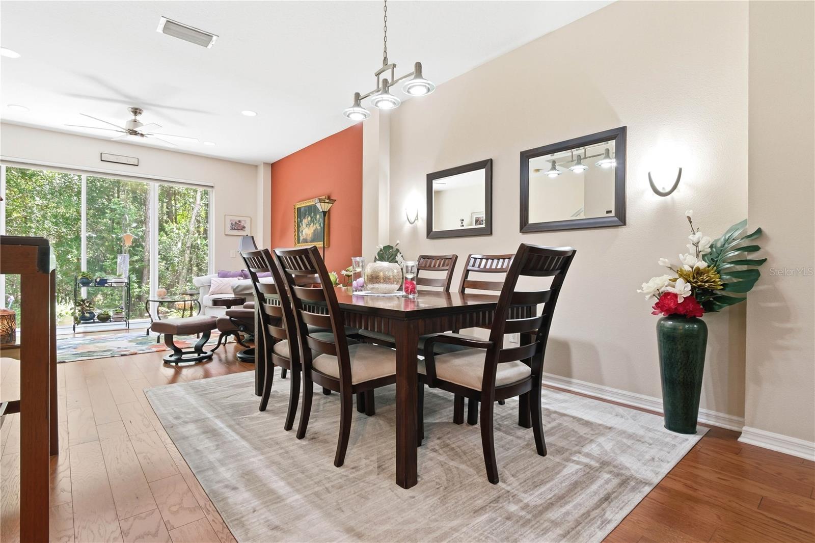 SOUTH HAMPTON - Residential