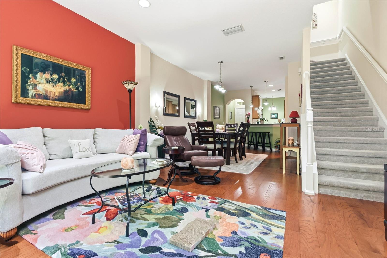 SOUTH HAMPTON - Residential