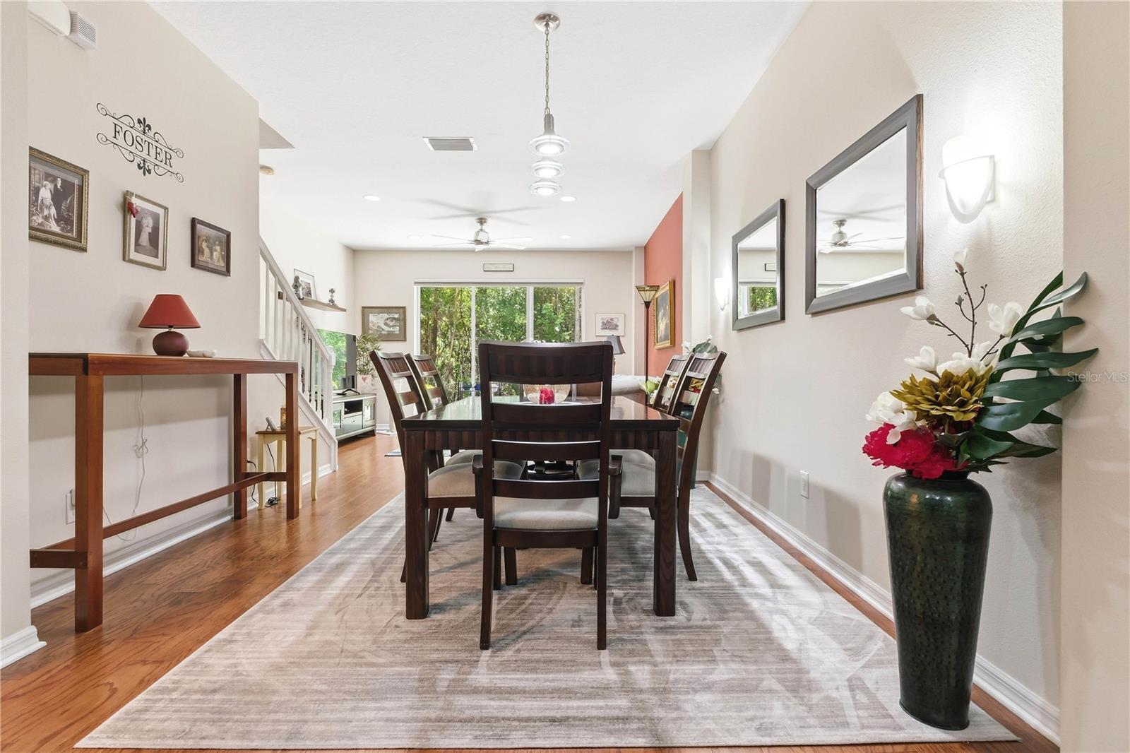 SOUTH HAMPTON - Residential