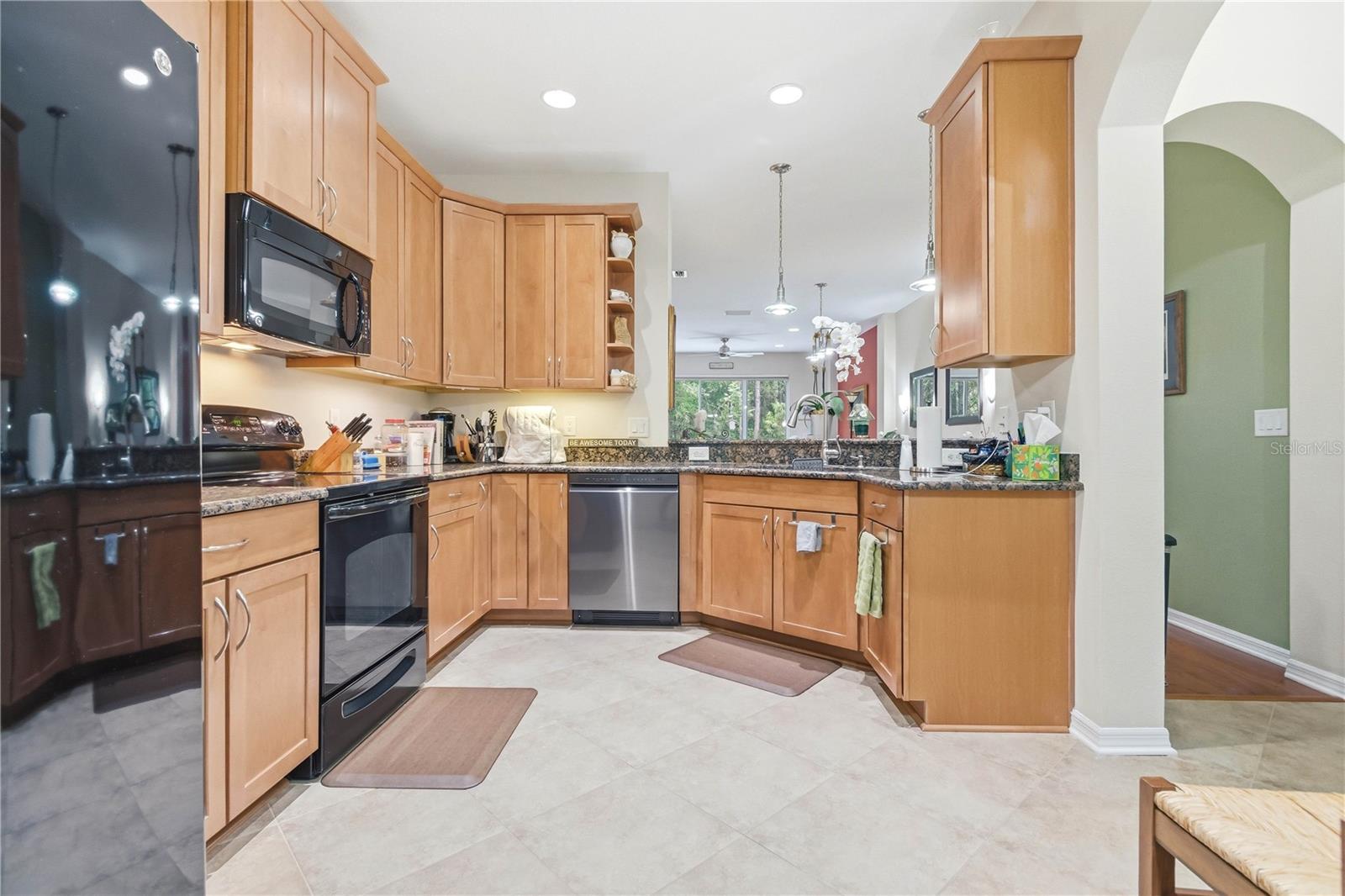 SOUTH HAMPTON - Residential