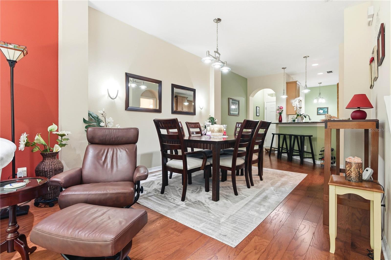 SOUTH HAMPTON - Residential