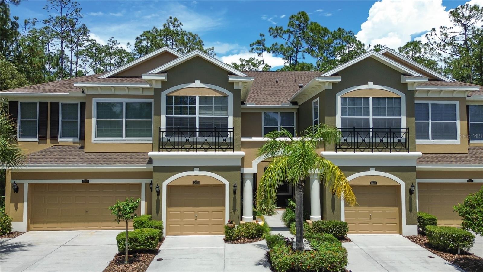 SOUTH HAMPTON - Residential