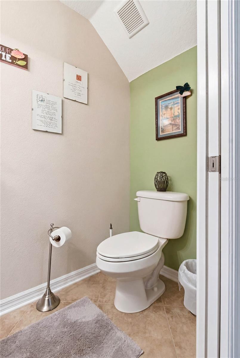 SOUTH HAMPTON - Residential