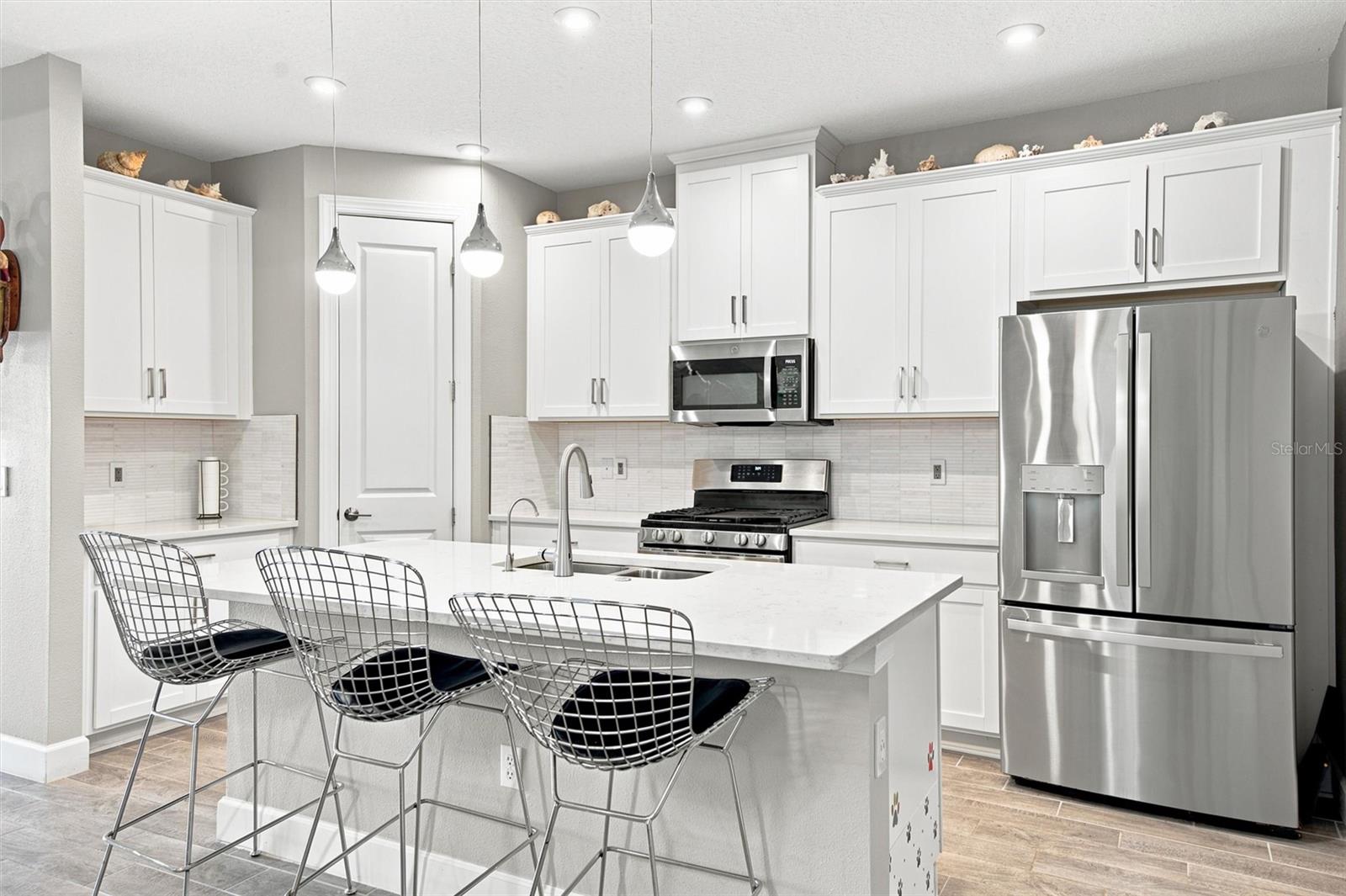 ARTISAN LAKES ESPLANADE PH V SUBPH B & C - Residential