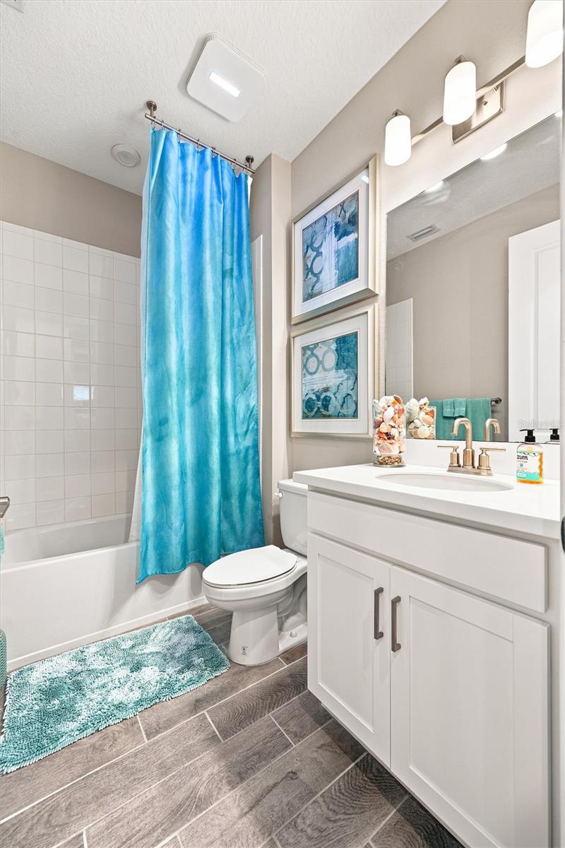 ARTISAN LAKES ESPLANADE PH V SUBPH B & C - Residential