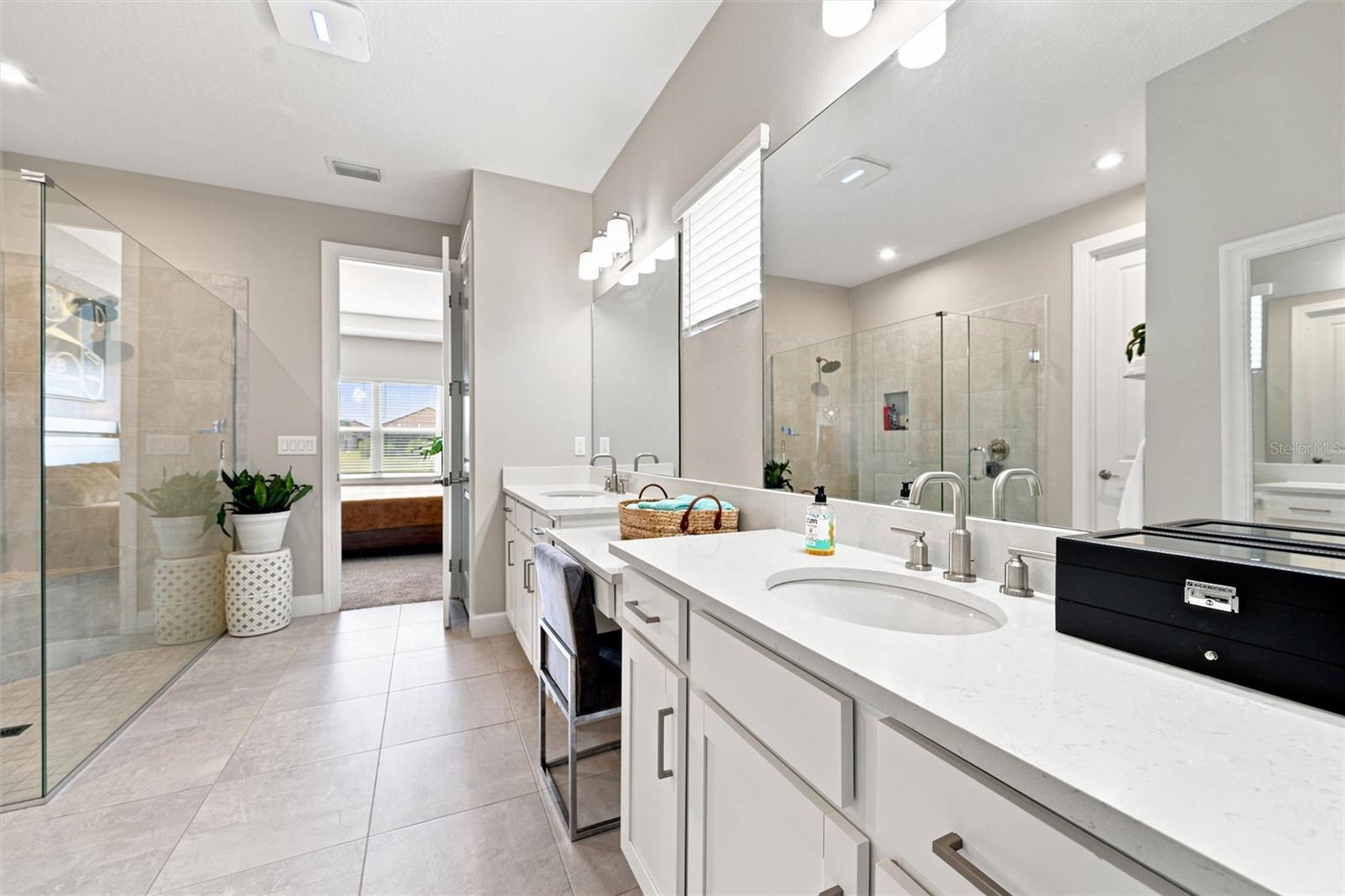 ARTISAN LAKES ESPLANADE PH V SUBPH B & C - Residential