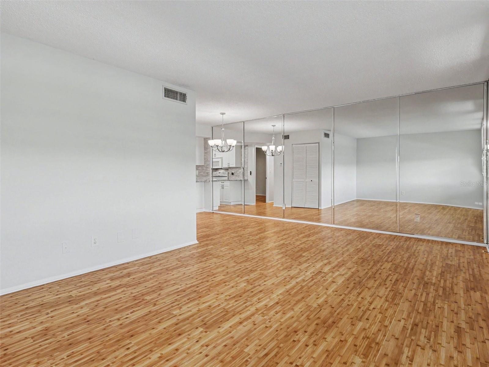 WINSTON PARK NORTHEAST - Residential