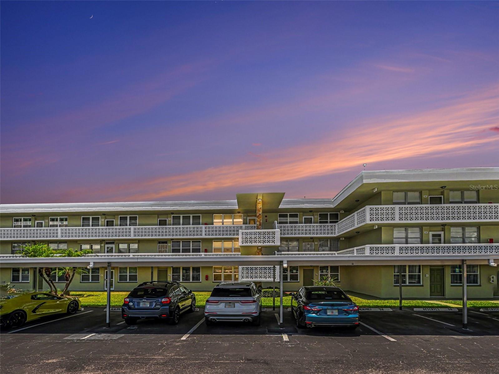 WINSTON PARK NORTHEAST - Residential