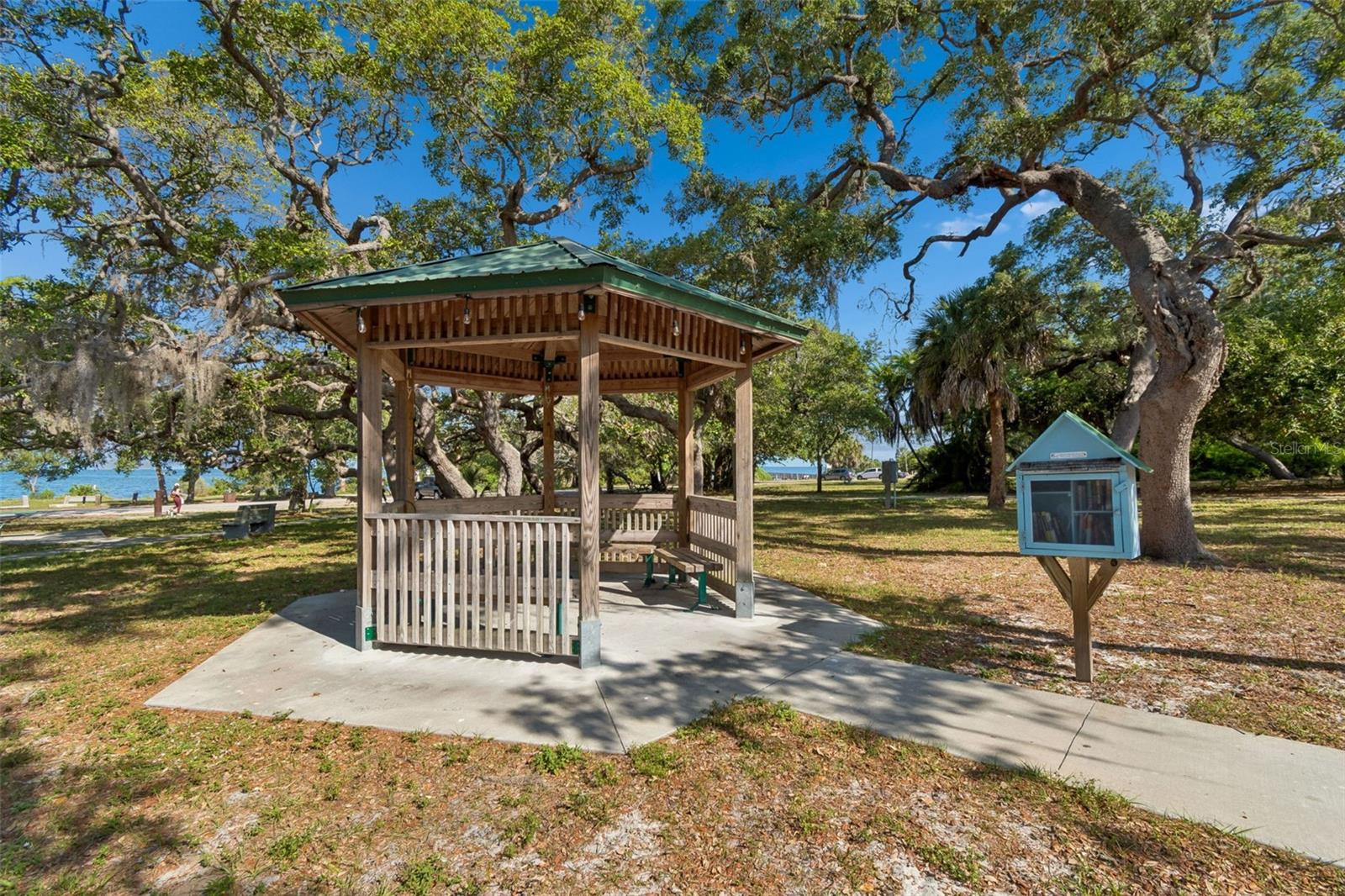 CRYSTAL BEACH REV - Residential