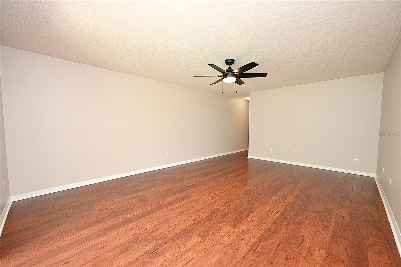 COBBLESTONE LNDG TWNHMS - Residential Lease
