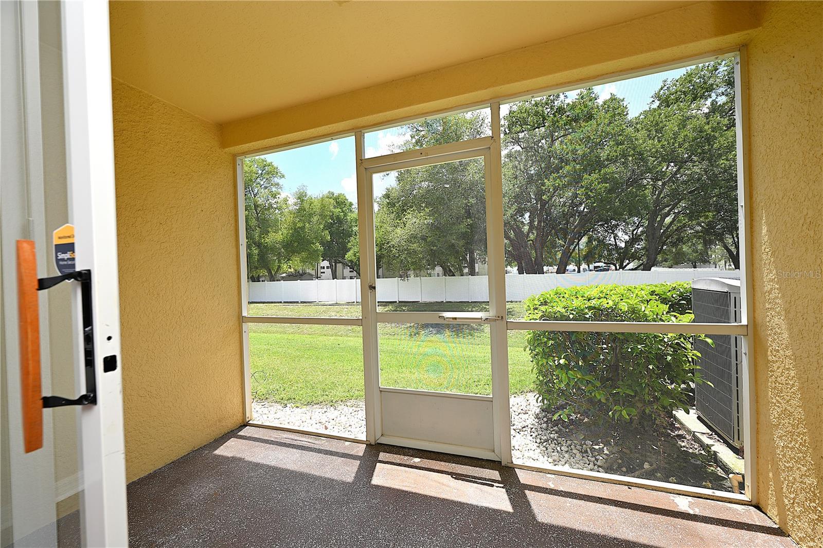 COBBLESTONE LNDG TWNHMS - Residential Lease