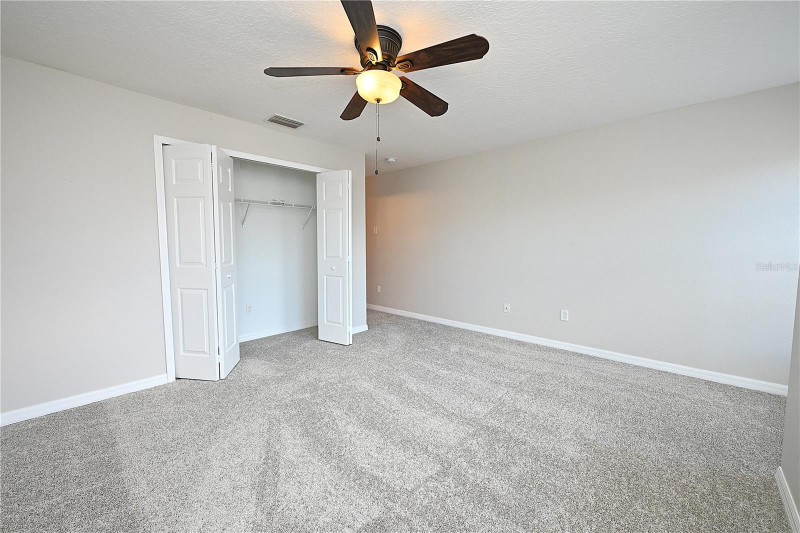 COBBLESTONE LNDG TWNHMS - Residential Lease