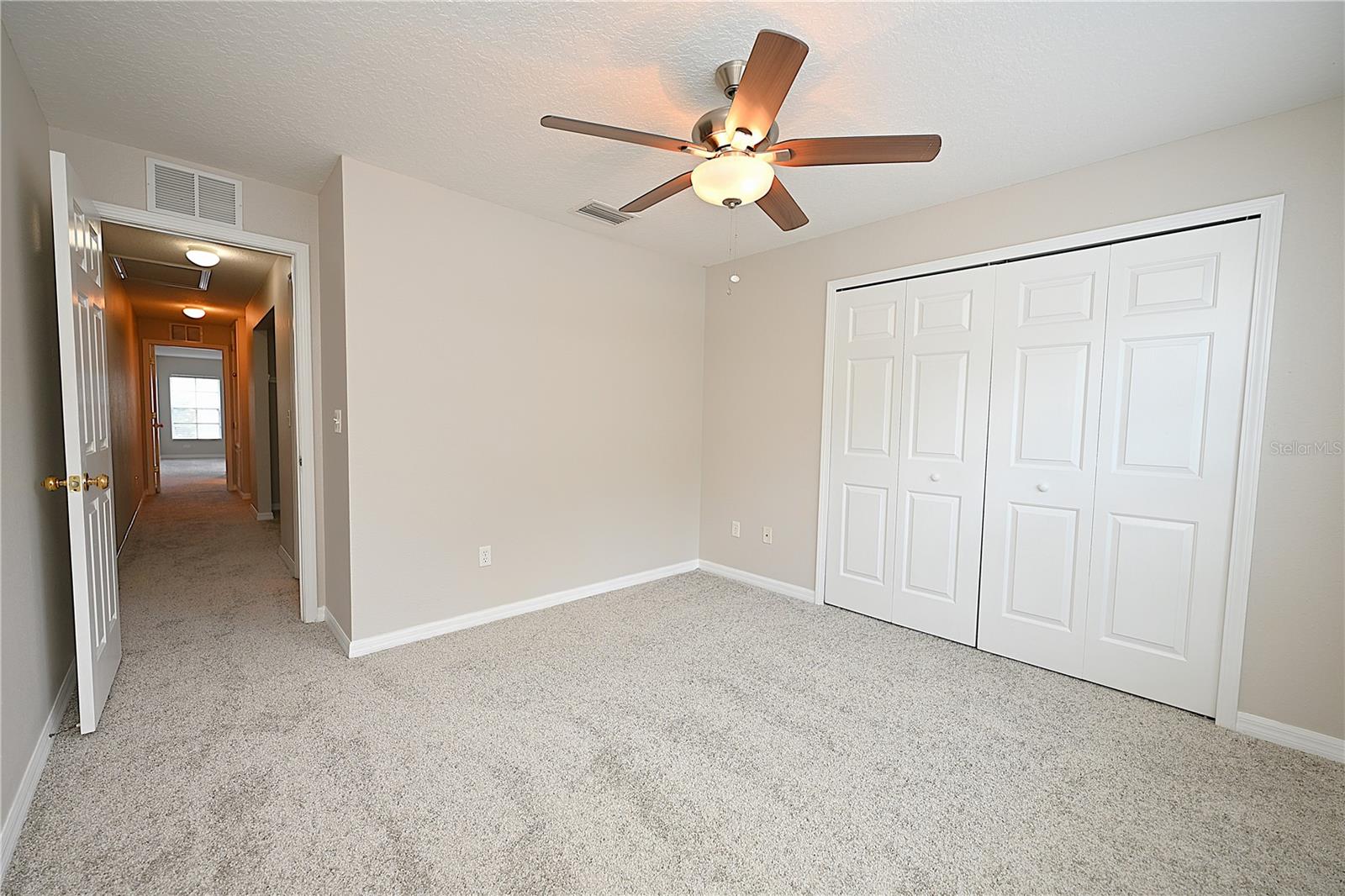 COBBLESTONE LNDG TWNHMS - Residential Lease