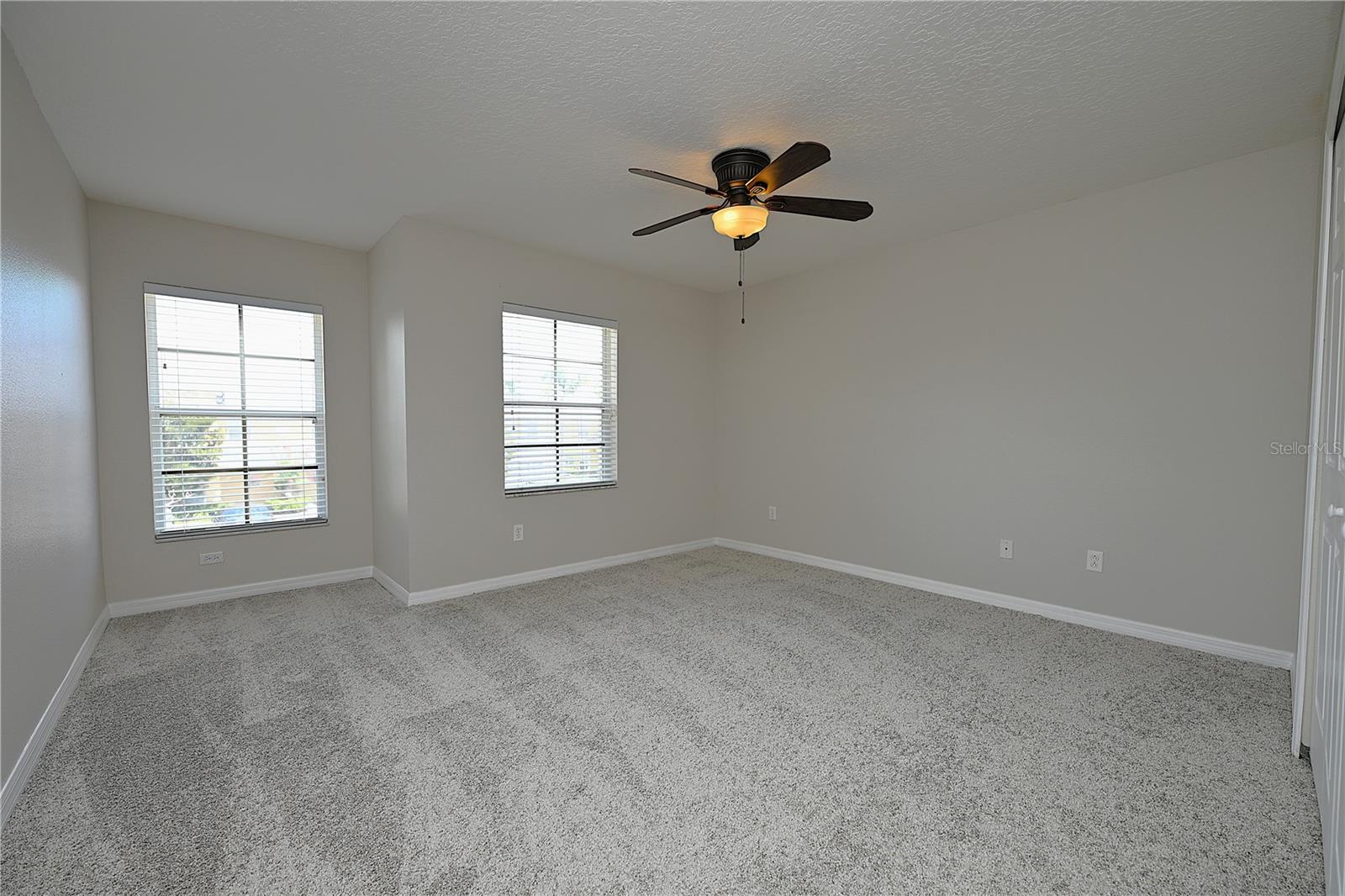 COBBLESTONE LNDG TWNHMS - Residential Lease