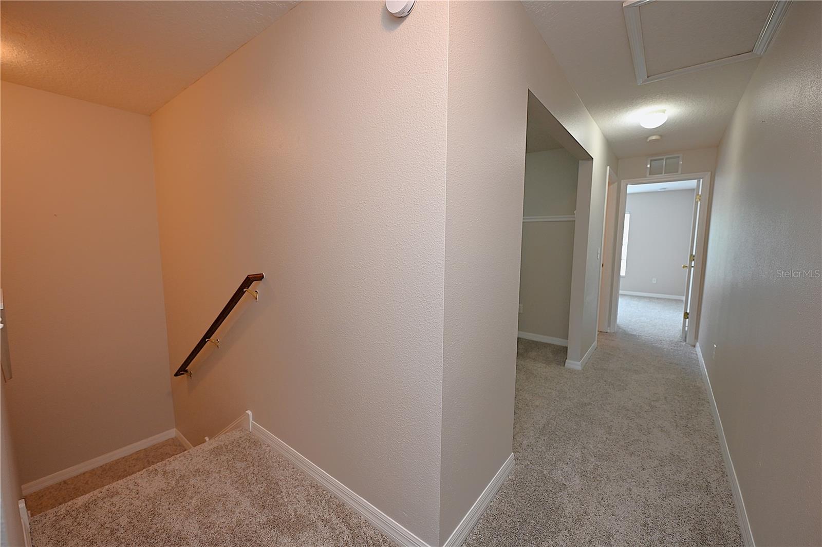 COBBLESTONE LNDG TWNHMS - Residential Lease