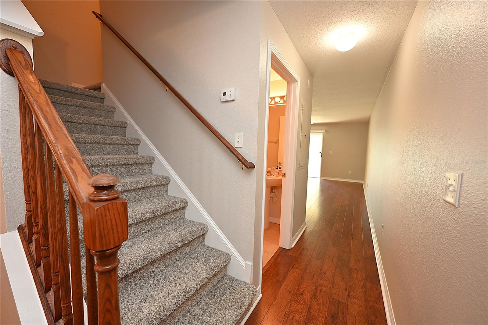 COBBLESTONE LNDG TWNHMS - Residential Lease
