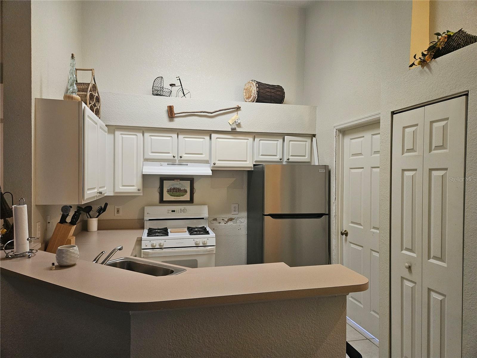 GRAND RESERVE CONDO - Residential