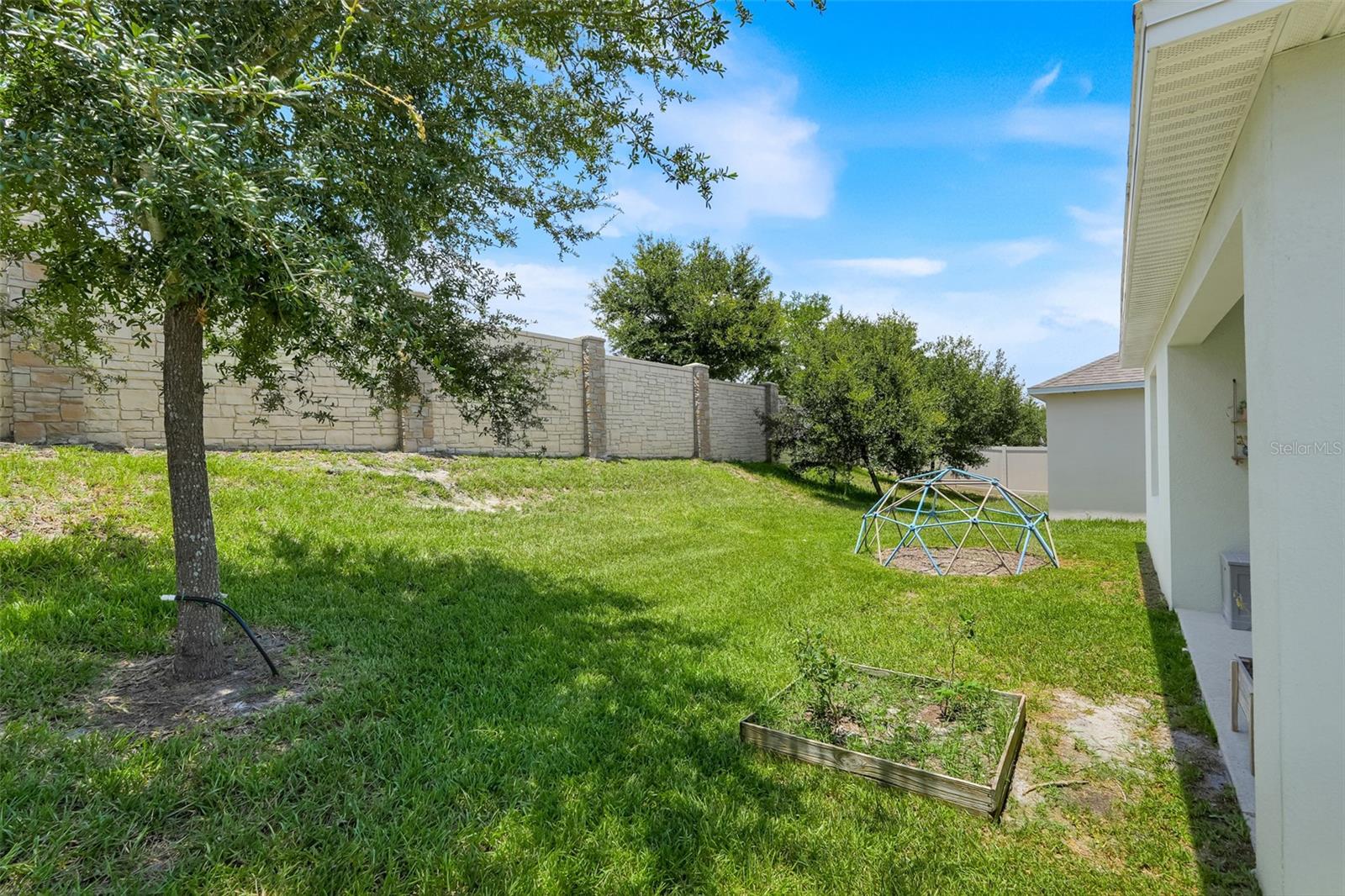 OAK TRAIL RESERVE - Residential